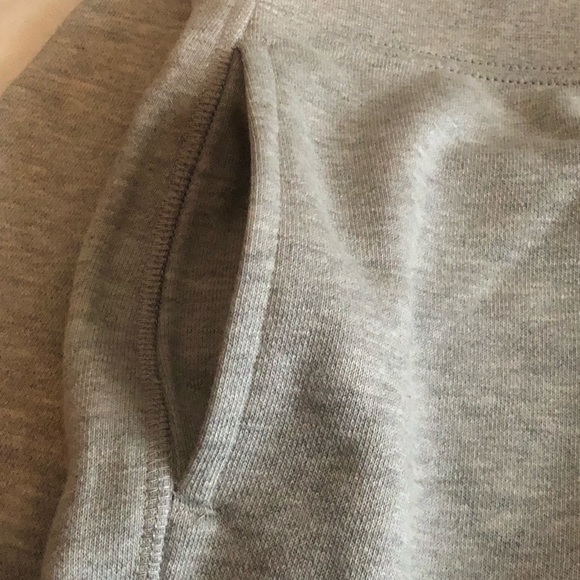 CHAMPION SHORTS - Picture 3 of 8